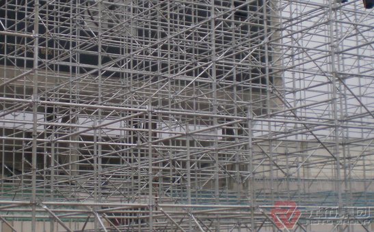 雷壓架扣件，雷亞架特點